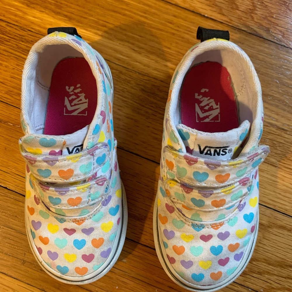Vans toddler sneakers size 7, white with rainbow hearts